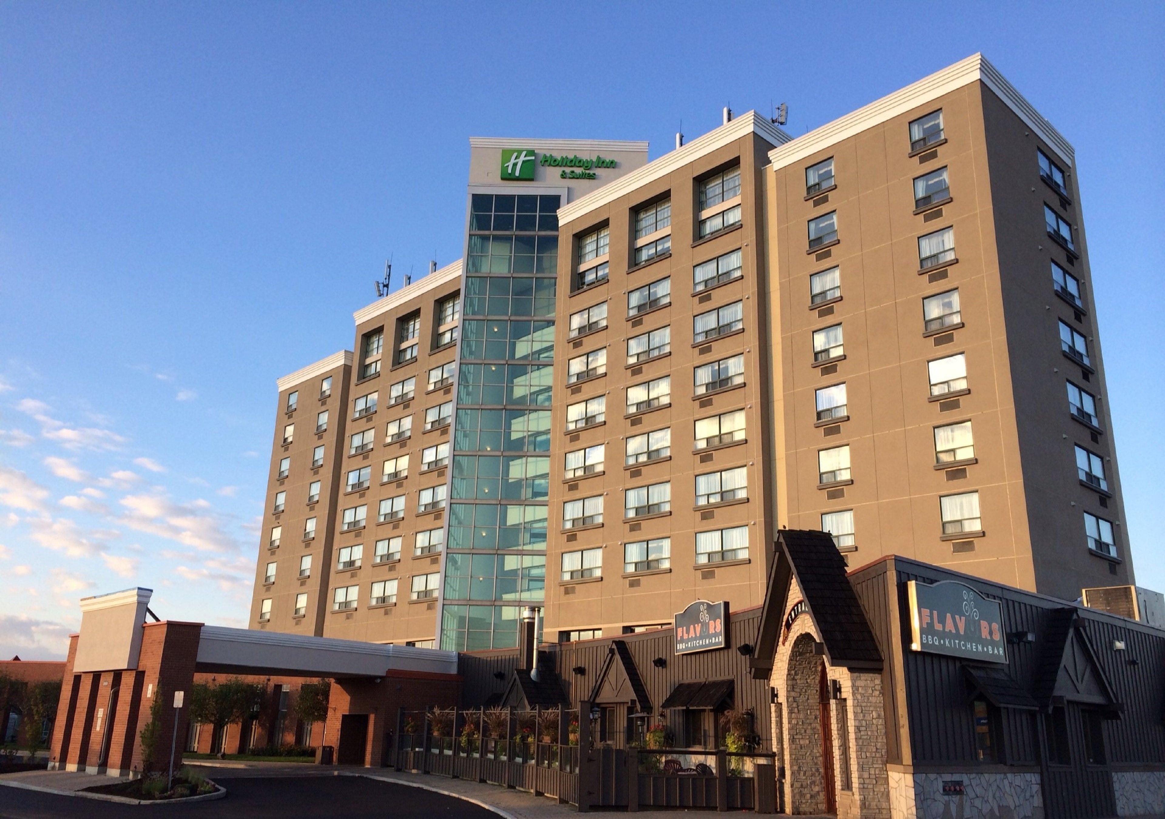 Holiday Inn Hotel & Suites London By Ihg Exterior photo